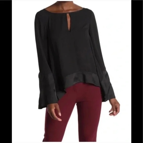 🥳B-DAY SALE❤️NWT Cinq A Sept Maia Flare-Sleeve Keyhole Blouse - Picture 2 of 11